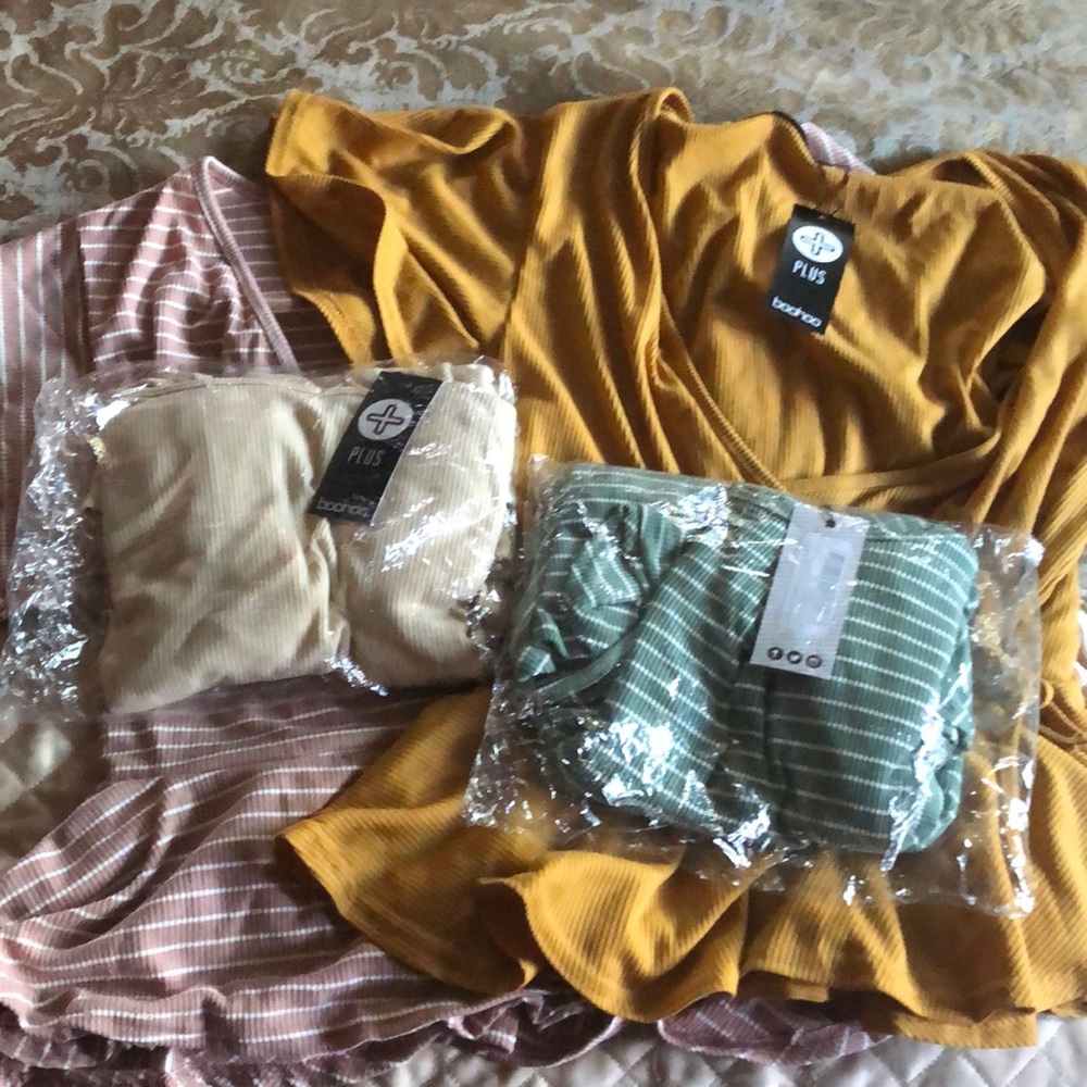 Boohoo Plus Rib Wrap Cap Sleeve Peplum Top Bundle
